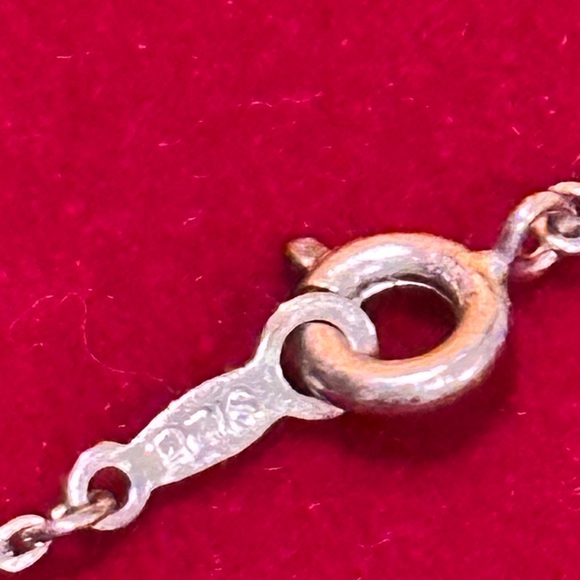 Mikimoto Silver Heart Necklace with Pearl
925 silver made. - Picture 9 of 12